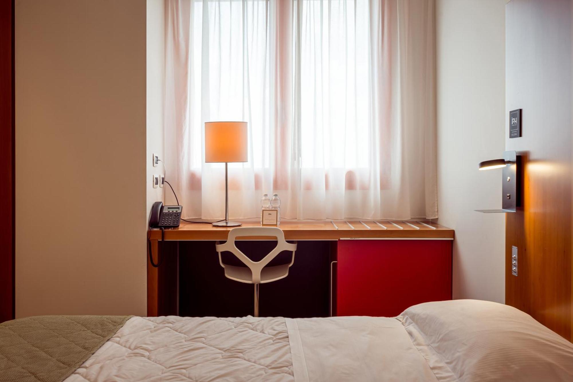 New Ipoint Hotel San Giovanni in Persiceto Bagian luar foto