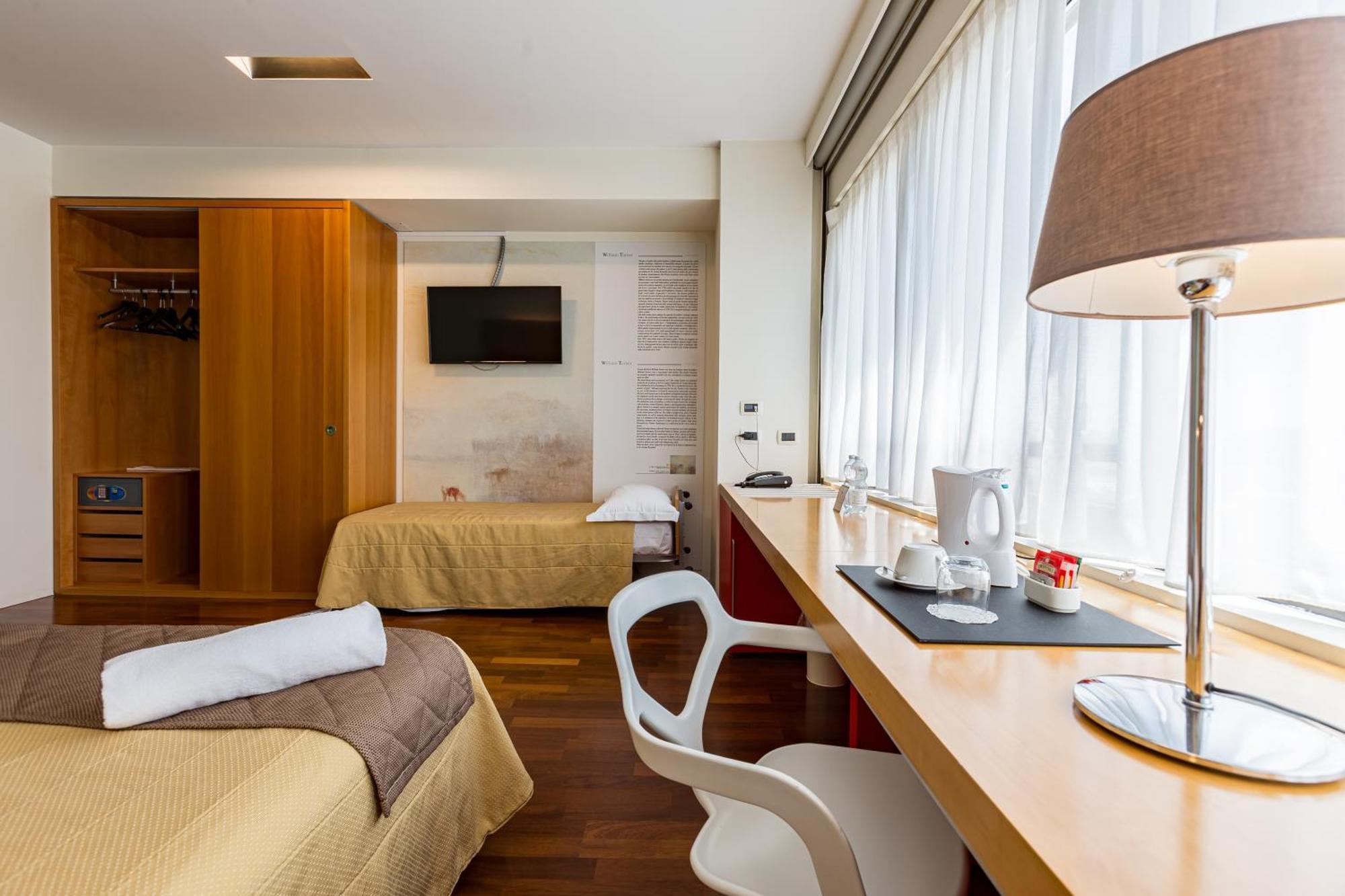 New Ipoint Hotel San Giovanni in Persiceto Bagian luar foto