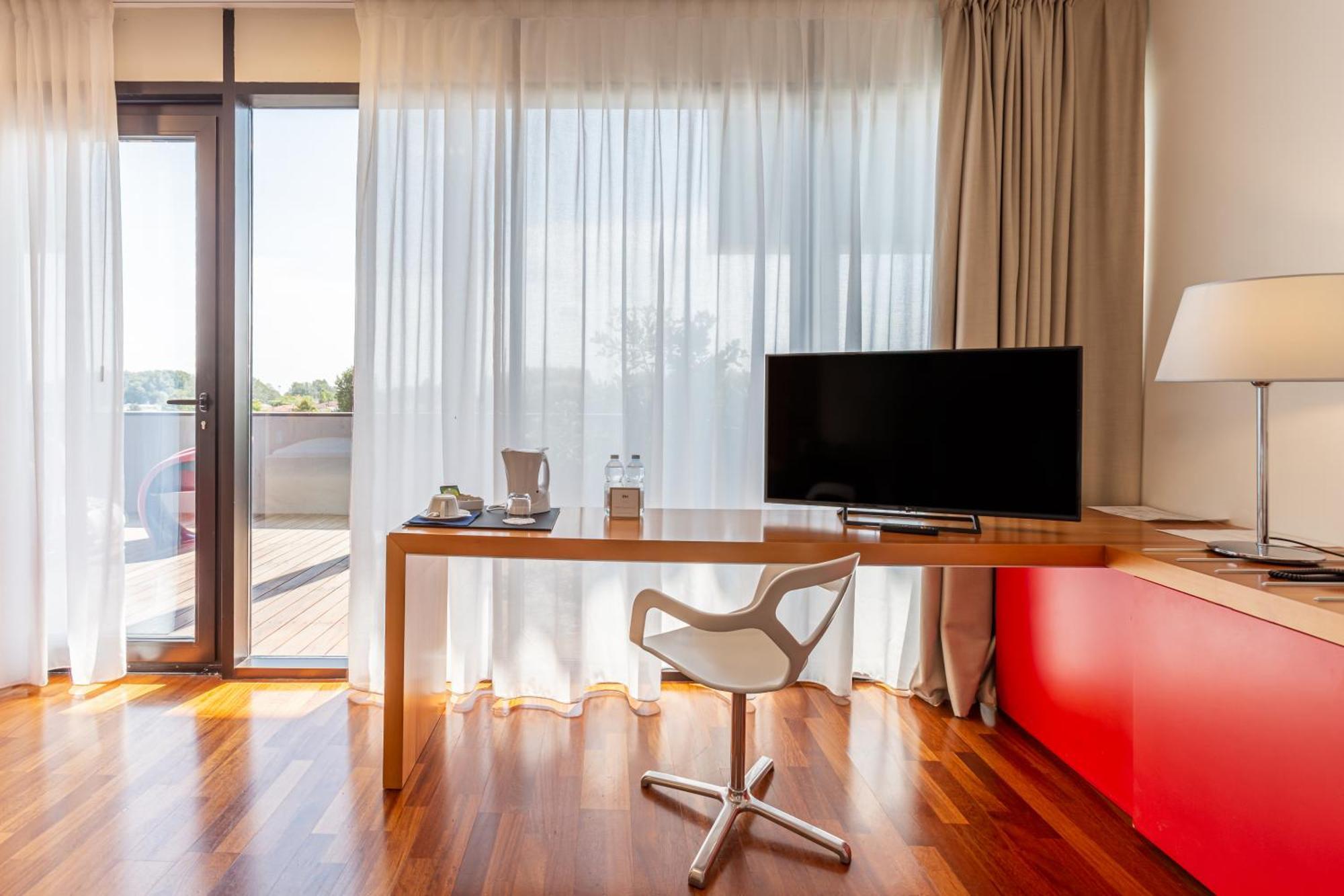 New Ipoint Hotel San Giovanni in Persiceto Bagian luar foto