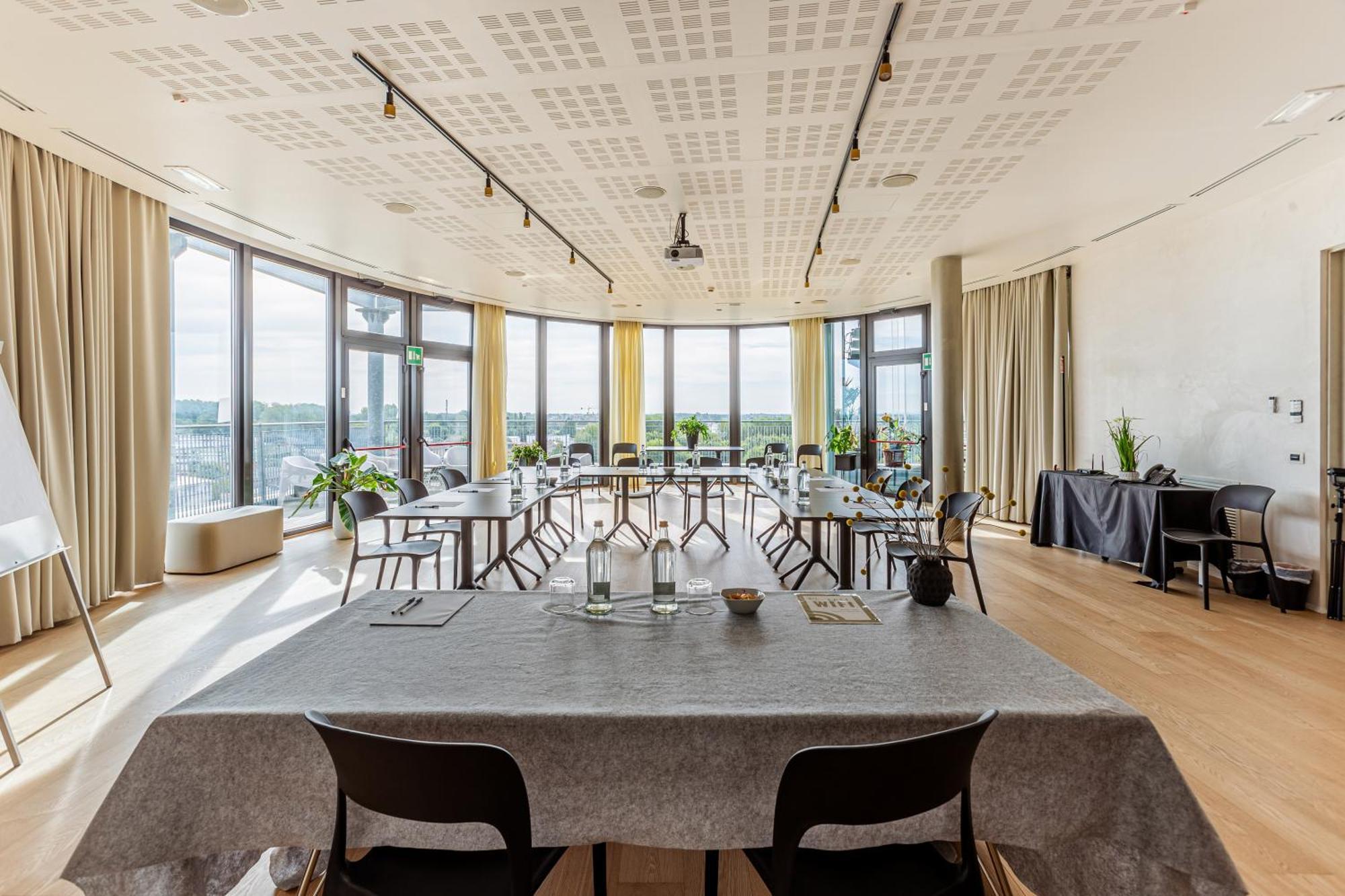 New Ipoint Hotel San Giovanni in Persiceto Bagian luar foto