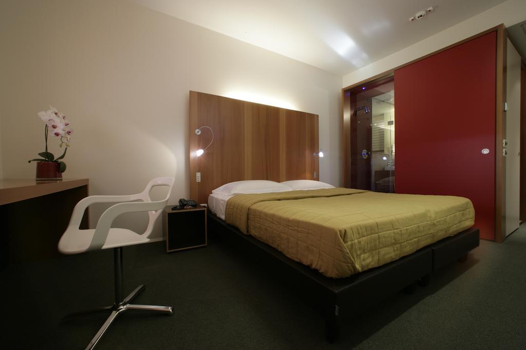 New Ipoint Hotel San Giovanni in Persiceto Bagian luar foto